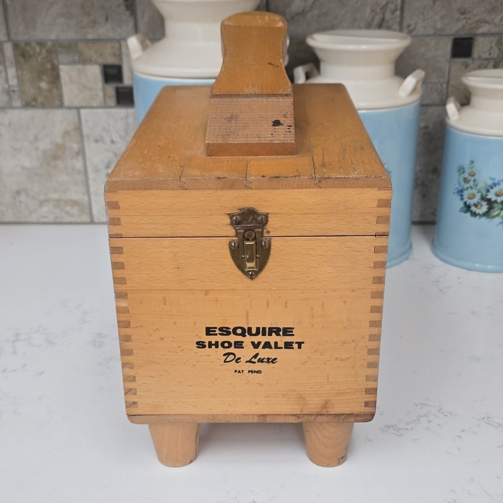 Vintage Esquire Shoe Valet De Luxe Wood Shoe Shine Box Made in USA Mid-Century